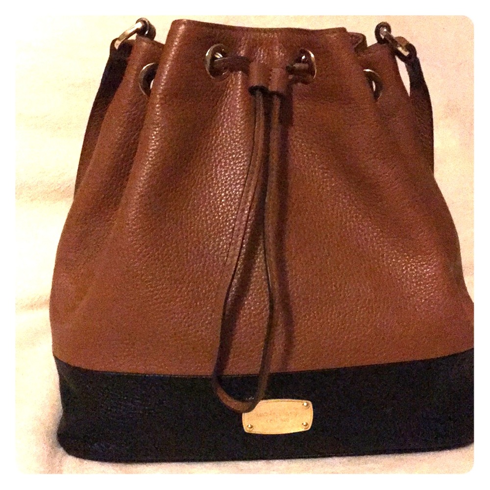 MICHAEL KORS BROWN LEATHER HAND BAG